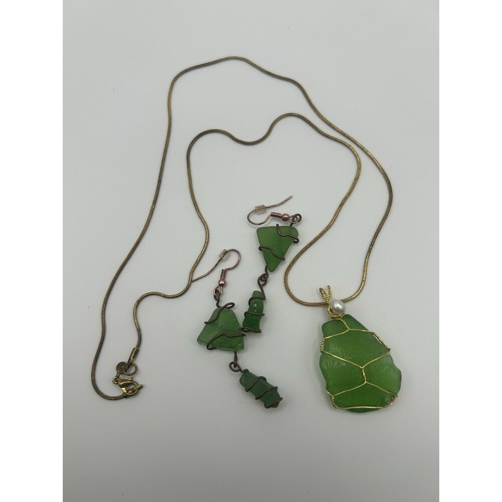 Kelly Green Sea Glass Wire-Wrapped Pendant Necklace & Earrings Set